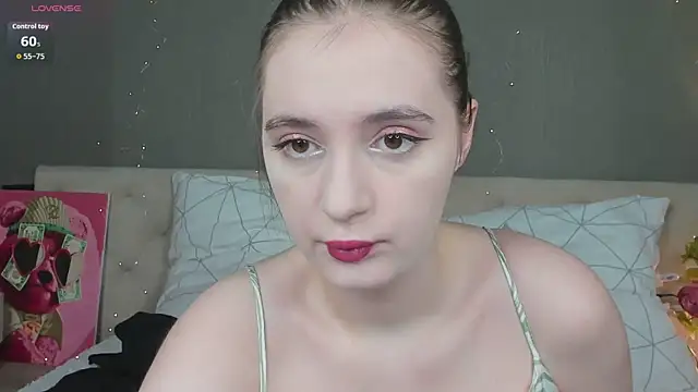 Snapshot of Amy-Desiree chatting on July 2026 01:31:02 AM Amy-Desiree online show from July 2026 01:31:02 AM