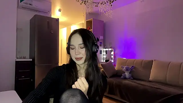 Elizabetswan online show from April 2026 10:24:02 PM