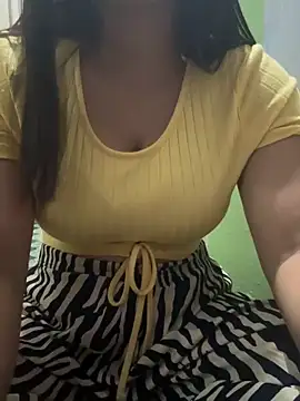 Snapshot of miyaababy00 chatting on May 2026 10:00:02 AM miyaababy00 online show from May 2026 10:00:02 AM