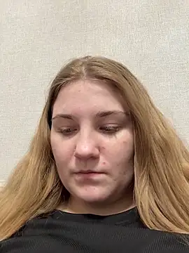 Flowers454 online show from April 2026 05:29:01 PM