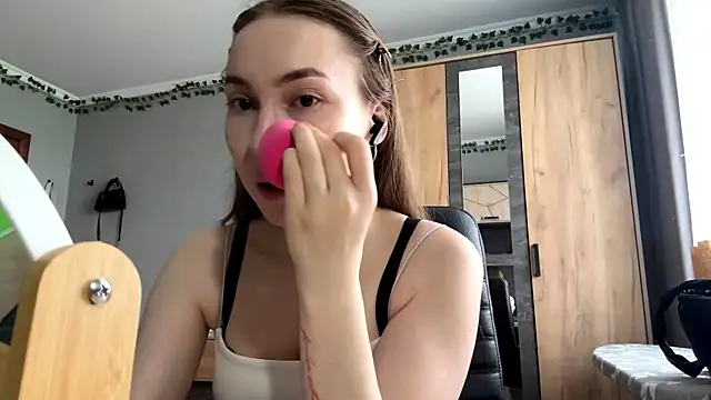 Milaissocute online show from May 2026 09:06:02 AM
