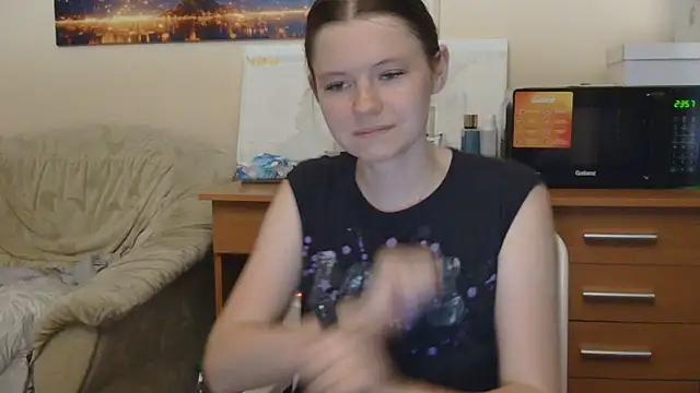 Snapshot of JessicaHolland1 chatting on June 2026 07:01:01 PM JessicaHolland1 online show from June 2026 07:01:01 PM