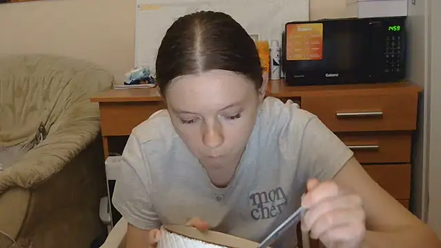 Snapshot of JessicaHolland1 chatting on July 2026 06:43:02 PM JessicaHolland1 online show from July 2026 06:43:02 PM