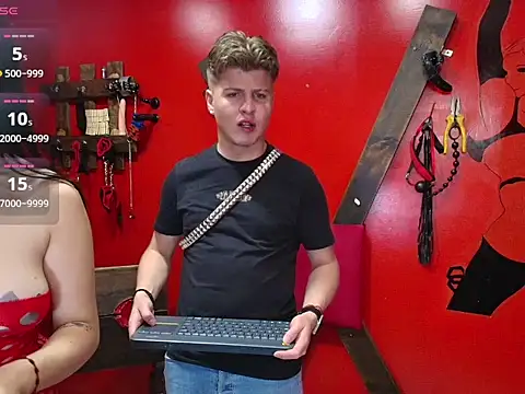 Justiin and brianna BDSM online show from April 2026 01:01:01 PM