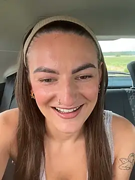 Snapshot of MiaLovesxxx chatting on July 2026 02:01:02 PM MiaLovesxxx online show from July 2026 02:01:02 PM