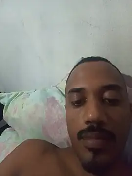 Snapshot of Gabriel28cm chatting on August 2026 10:33:02 PM Gabriel28cm online show from August 2026 10:33:02 PM