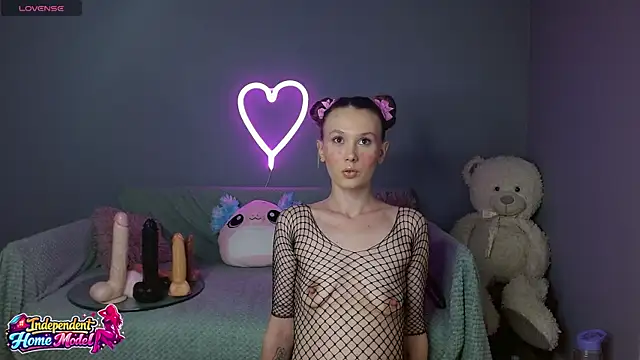 Bea doll online show from April 2026 10:07:02 PM