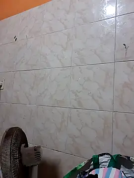 bbzinhas26 online show from April 2026 09:25:02 AM