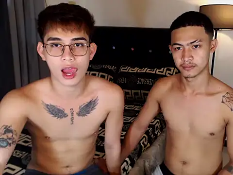 Xasianhotguy online show from April 2026 07:53:02 AM