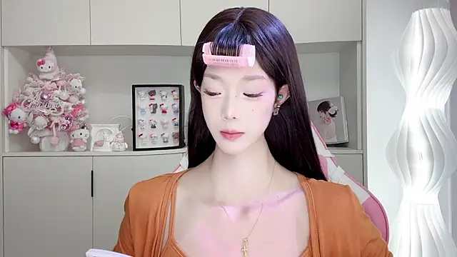 -Moonshine online show from April 2026 10:29:02 AM