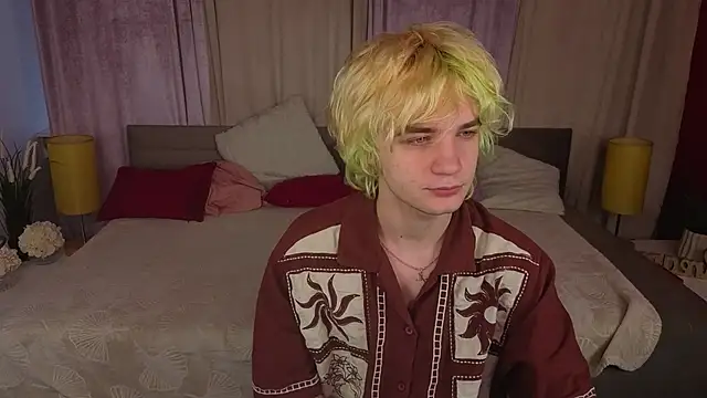 JameMilann online show from April 2026 06:14:01 AM