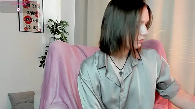 kirarogersss online show from April 2026 09:26:01 AM