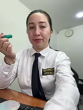 suzy-111 online show from April 2026 12:05:02 PM