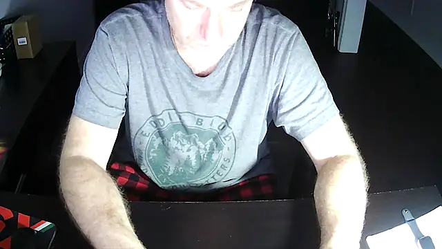 Shalun2000 online show from April 2026 12:43:02 AM