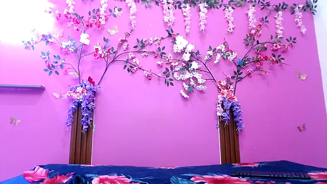 starfishanal21 online show from April 2026 06:48:02 PM