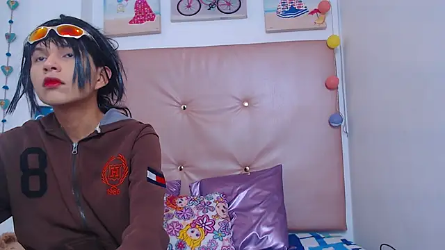 Aleja Scoott  online show from April 2026 11:32:02 PM