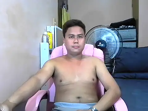 Snapshot of tipsy_butter chatting on June 2026 07:20:01 AM tipsy butter online show from June 2026 07:20:01 AM