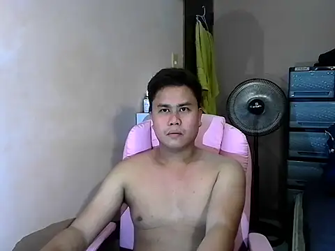 Snapshot of tipsy_butter chatting on July 2026 07:47:01 AM tipsy butter online show from July 2026 07:47:01 AM