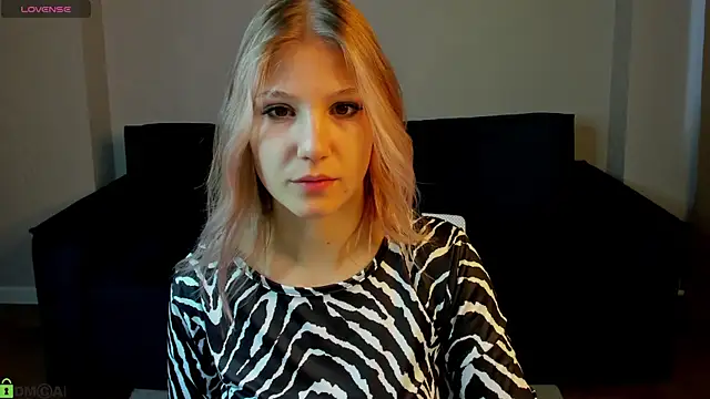 Angelina Becker online show from April 2026 01:19:01 AM