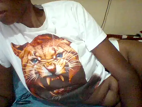 TracyMeme1999 online show from April 2026 01:56:01 AM