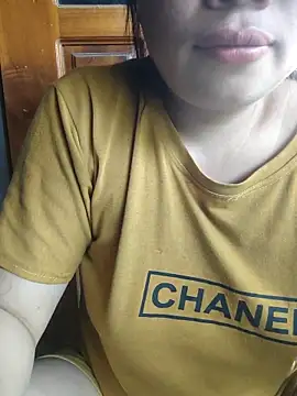   Amanda   online show from April 2026 05:35:02 AM