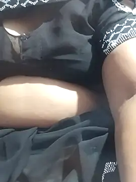 Snapshot of Desi_hot_bhabhi01 chatting on June 2026 05:02:02 AM Desi hot bhabhi01 online show from June 2026 05:02:02 AM