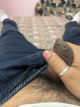 Saksham57953 online show from April 2026 02:00:02 PM