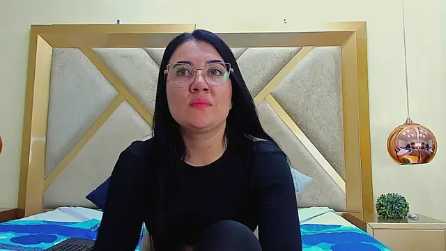 ChloeAshdord online show from April 2026 07:45:01 AM