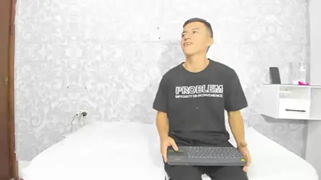 DilanAndKing online show from April 2026 01:27:01 PM