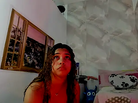 EllyBloom online show from April 2026 01:49:02 PM