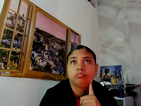 EllyBloom online show from April 2026 01:39:01 PM