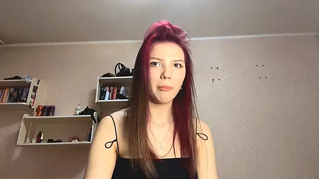 KeliVerde online show from April 2026 04:02:02 PM