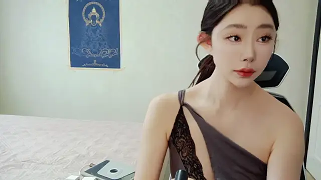 12eio online show from April 2026 03:45:02 AM