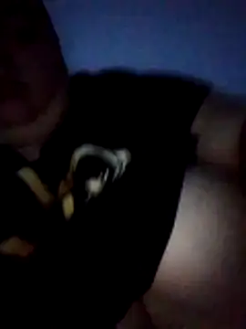 criscvwolff99 online show from April 2026 04:01:01 AM