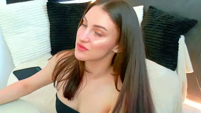 Amira a online show from May 2026 04:20:02 AM