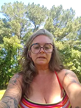 Snapshot of Blondejenn chatting on May 2026 04:47:02 PM Blondejenn online show from May 2026 04:47:02 PM