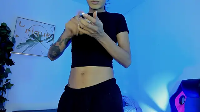Maddie Ray online show from June 2026 11:23:02 AM