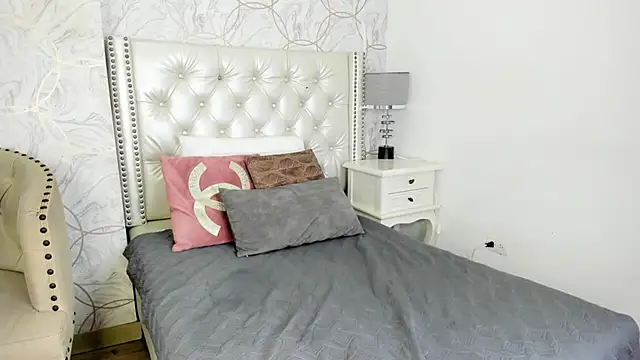 cathaleja 20  online show from April 2026 07:07:02 PM