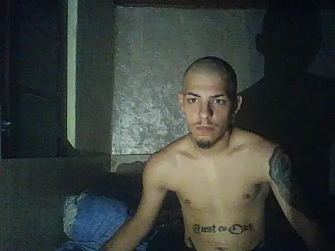 robertmrn112 online show from June 2026 11:11:01 PM