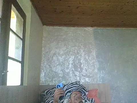 robertmrn112 online show from June 2026 09:56:01 AM
