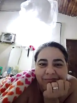 Snapshot of Golositadeamor chatting on June 2026 06:14:01 PM Golositadeamor online show from June 2026 06:14:01 PM