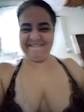 Snapshot of Golositadeamor chatting on June 2026 05:46:01 PM Golositadeamor online show from June 2026 05:46:01 PM