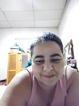 Snapshot of Golositadeamor chatting on June 2026 07:34:02 PM Golositadeamor online show from June 2026 07:34:02 PM