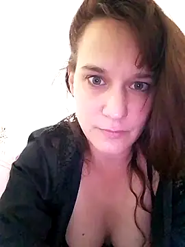 Snapshot of Maggie38 chatting on June 2026 05:39:02 PM Maggie38 online show from June 2026 05:39:02 PM
