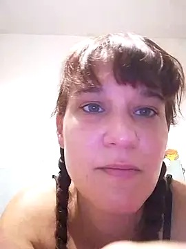 Snapshot of Maggie38 chatting on June 2026 07:24:02 AM Maggie38 online show from June 2026 07:24:02 AM