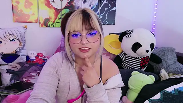 Snapshot of ZoeyDoll_ chatting on April 2026 10:51:02 PM ZoeyDoll online show from April 2026 10:51:02 PM