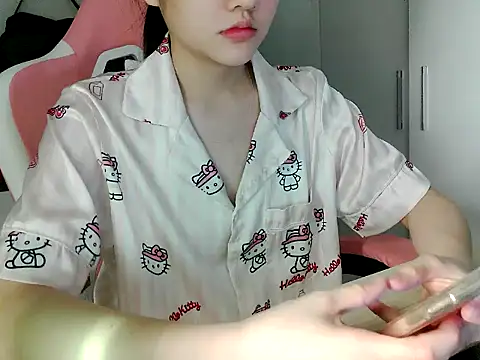 lucienguyen online show from June 2026 06:41:02 AM