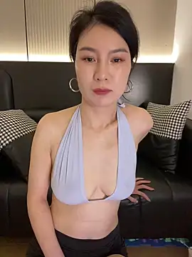 Snapshot of HY-QIAN chatting on July 2026 01:05:01 PM HY-QIAN online show from July 2026 01:05:01 PM