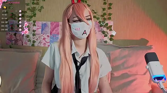 LunaNyanmi online show from April 2026 09:54:01 AM