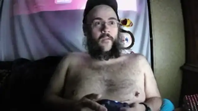 BriTheTopBear online show from April 2026 04:02:02 AM